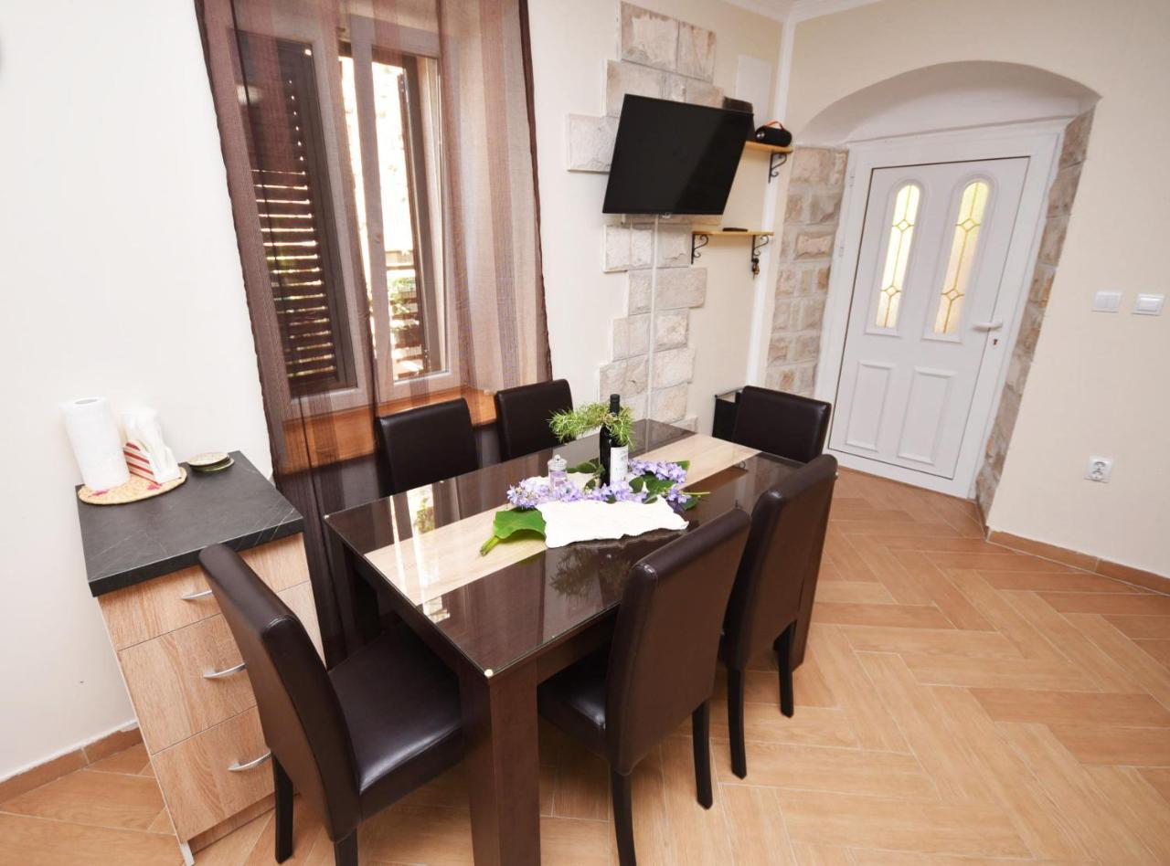 Vila Kula 1830 Apartments Herceg Novi Exterior foto